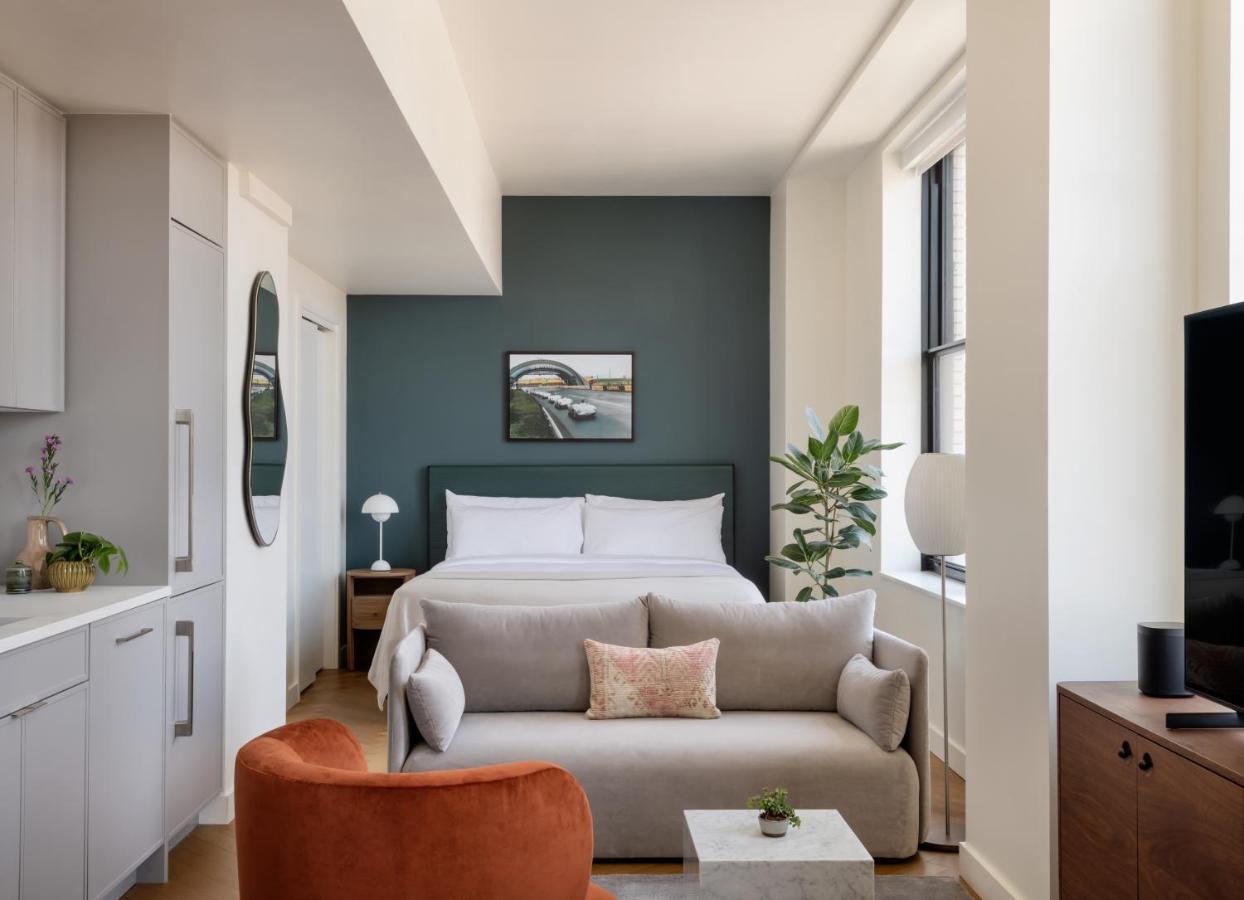 Roost Detroit Aparthotel Bagian luar foto