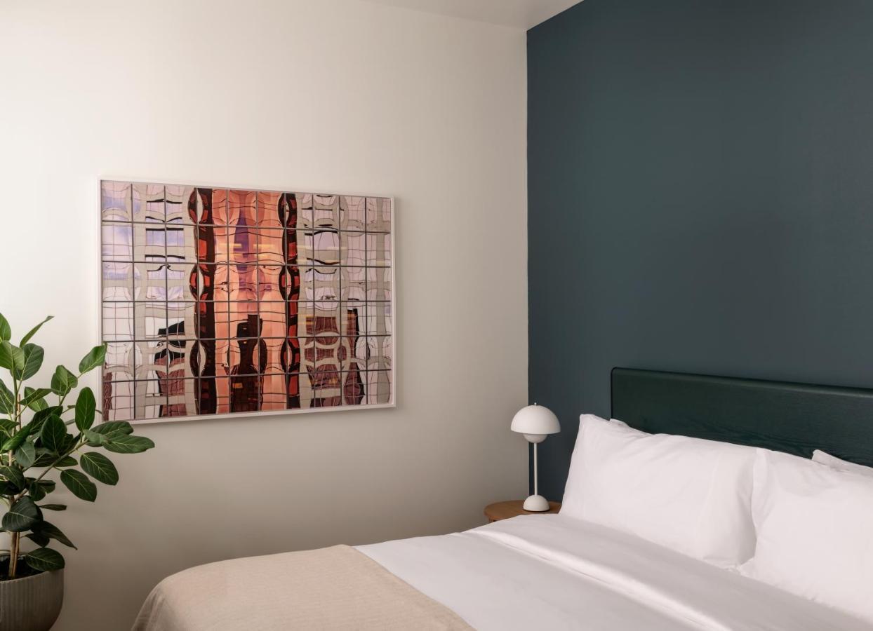 Roost Detroit Aparthotel Bagian luar foto