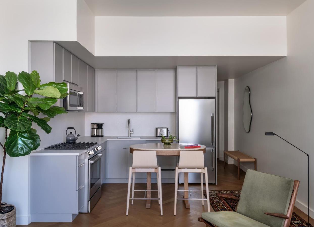 Roost Detroit Aparthotel Bagian luar foto