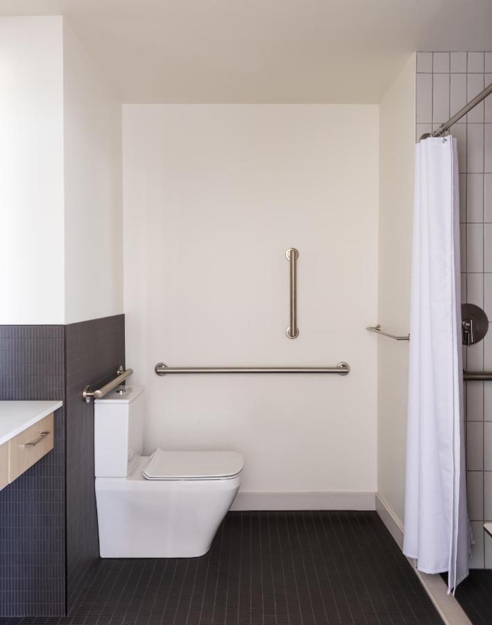 Roost Detroit Aparthotel Bagian luar foto